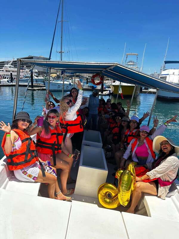 Cabo San Lucas: boat tour around the peninsula and stay at the beach - What’s Included? And What’s Not?