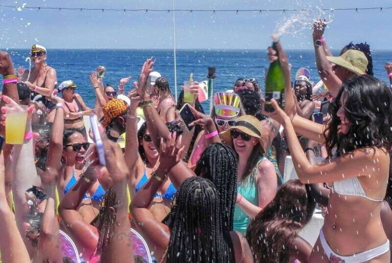 Cabo San Lucas: Hip Hop Boat Party with Unlimited Drinks - What the Reviews Say