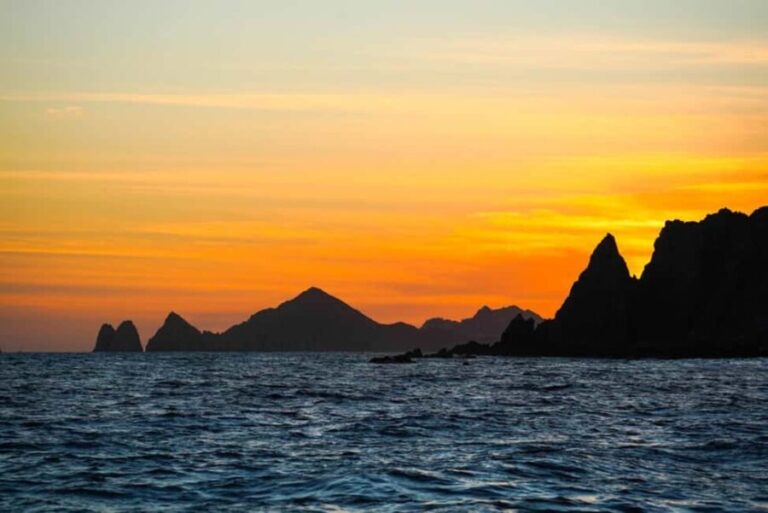Cabo San Lucas: Private Sunset Cruise - Why This Cruise Works Well