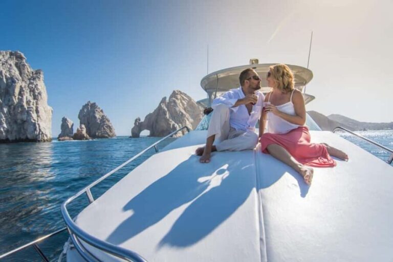 Cabo San Lucas: Romantic Dinner on a Private Yacht - What to Expect on the Day