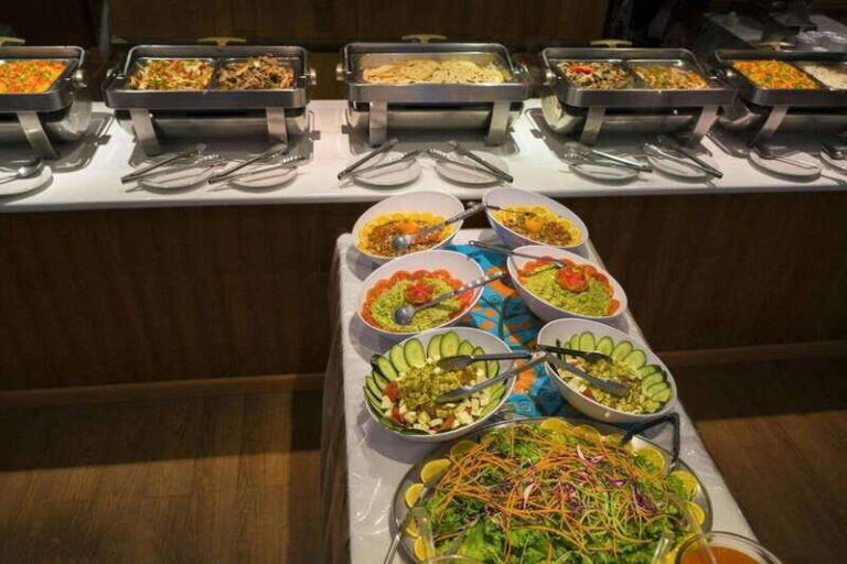 Cabo San Lucas: Sunset Mexican Dinner Cruise with Live Music - Who This Cruise Is Best For