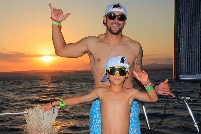 Cabo Sunset Catamaran Cruise: El Arco & Open Bar Experience - Analyzing the Value