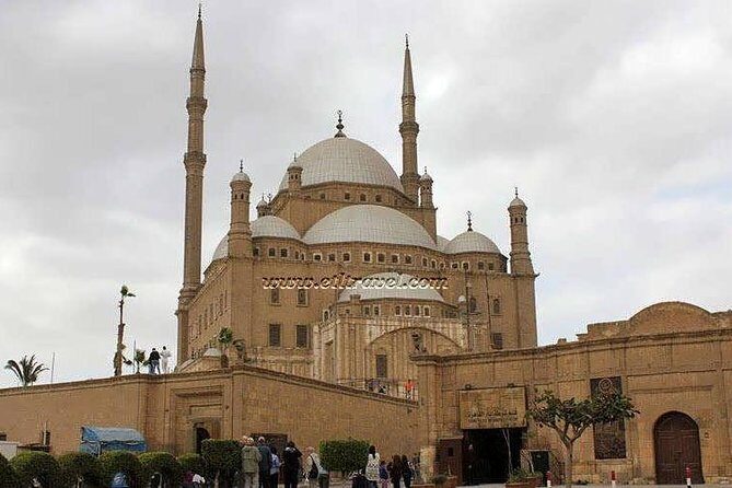 Cairo Day Tour to Egyptian Museum Citadel and Khan Khalili Bazaar - Transportation and Practicalities
