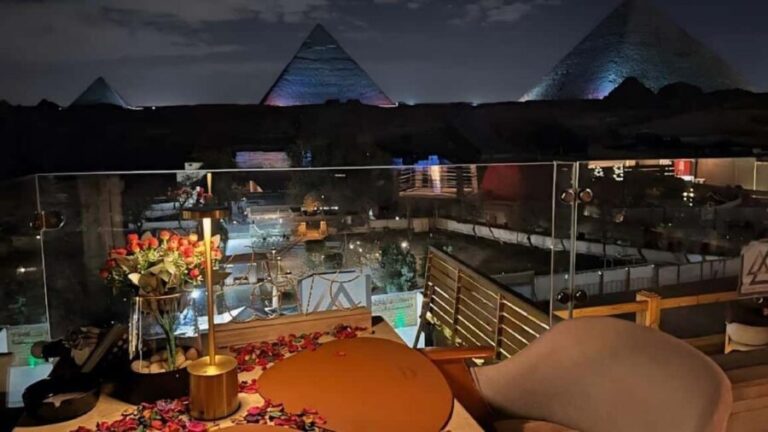 Cairo: Dinner at The Great Pyramid Inn with Hotel Transfers - Who Will Love This Tour?