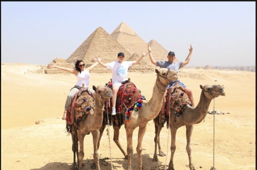 Cairo: Great Pyramids, Egyptian Museum, Bazaar Layover Tour - What to Expect from the Tour
