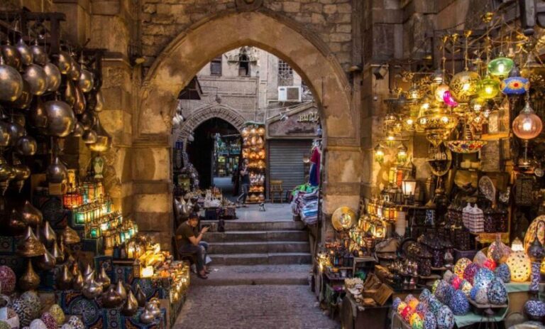 Cairo: Private Half-Day Local Market and Souq Tour - The Practical Side: Transportation, Price, and Group Size