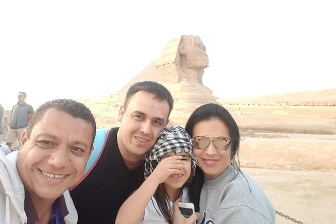 Cairo : Private Tour Giza Pyramids ,Sphinx , Sakkara & Memphis - What Could Be Better?