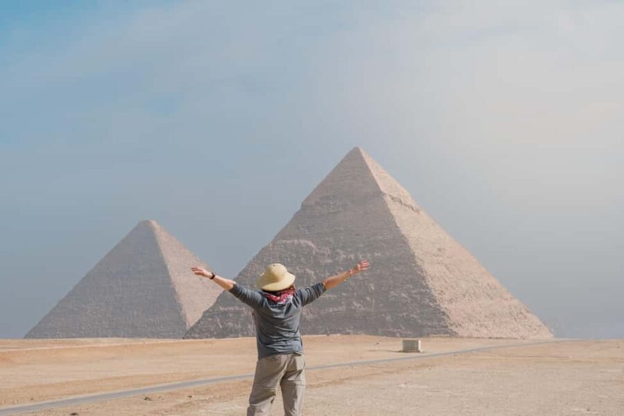 Cairo: Pyramids and Sphinx Tour with River Nile Felucca Ride