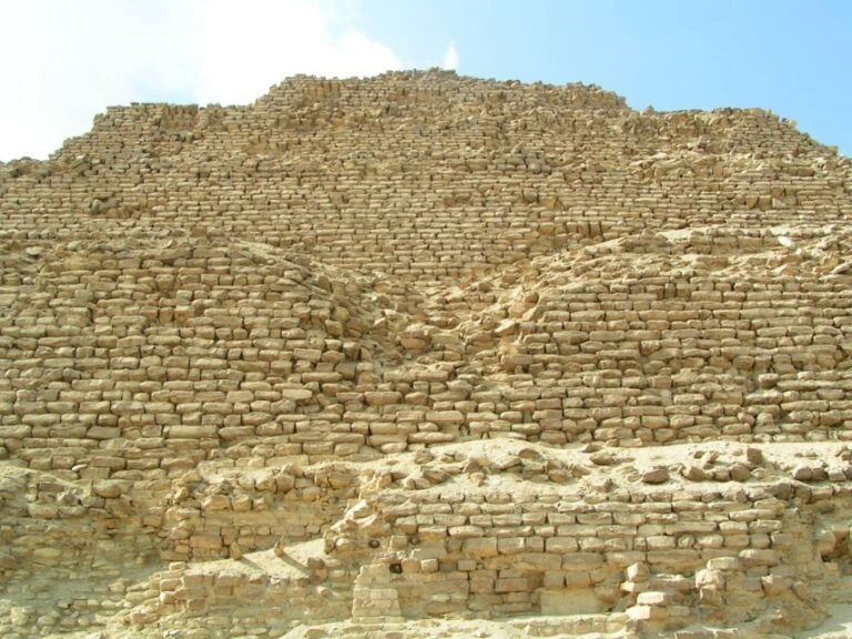 Cairo : Sakkara, Memphis ,Dahshur and Nile dinner cruise - Who Will Most Enjoy This Tour?