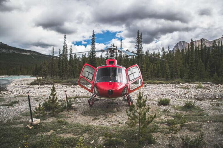 Canadian Rockies: Helicopter Flight with Exploration Hike - The Value of the Experience