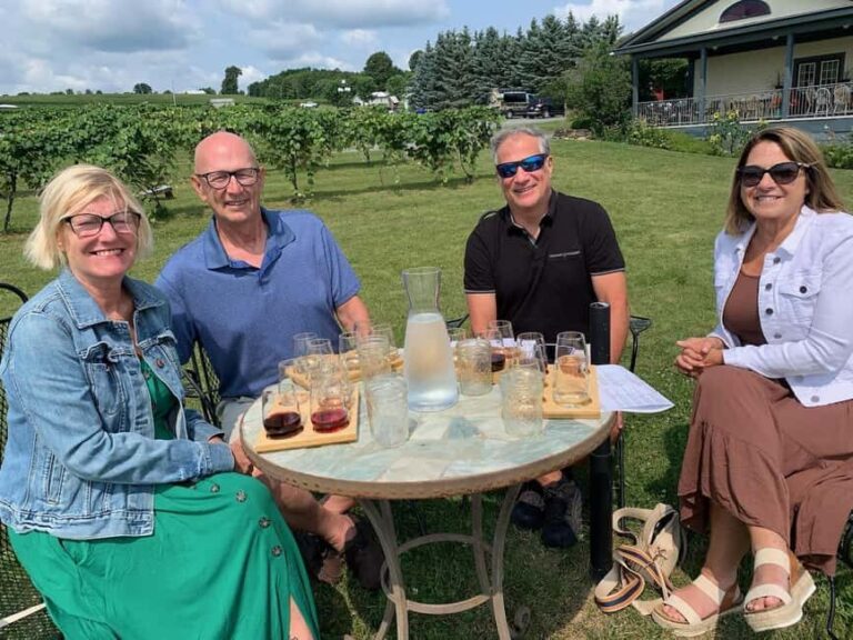 Canandaigua Lake: Wine Tasting Tour plus Lunch - Key Points