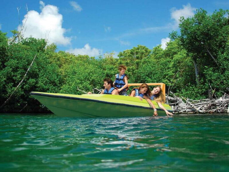 Cancun: 2Hour Speedboat Experience - An In-Depth Look at the Tour