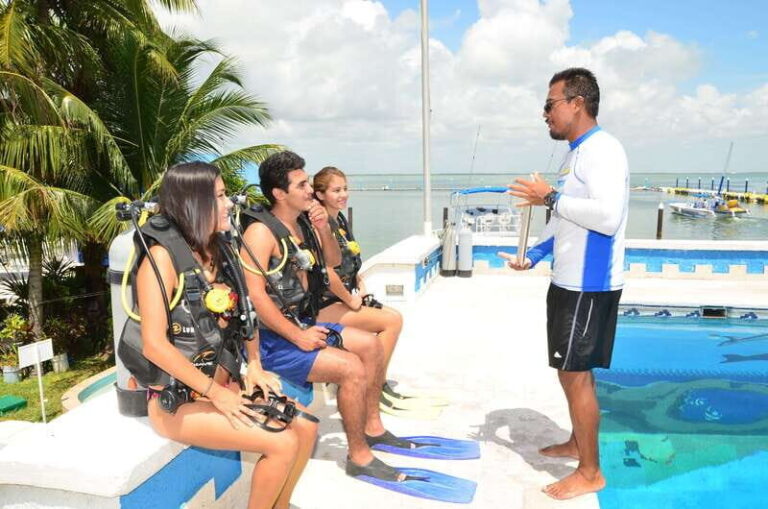 Cancun: Aquaworld Scuba Diving School - Who Should Consider This Tour?