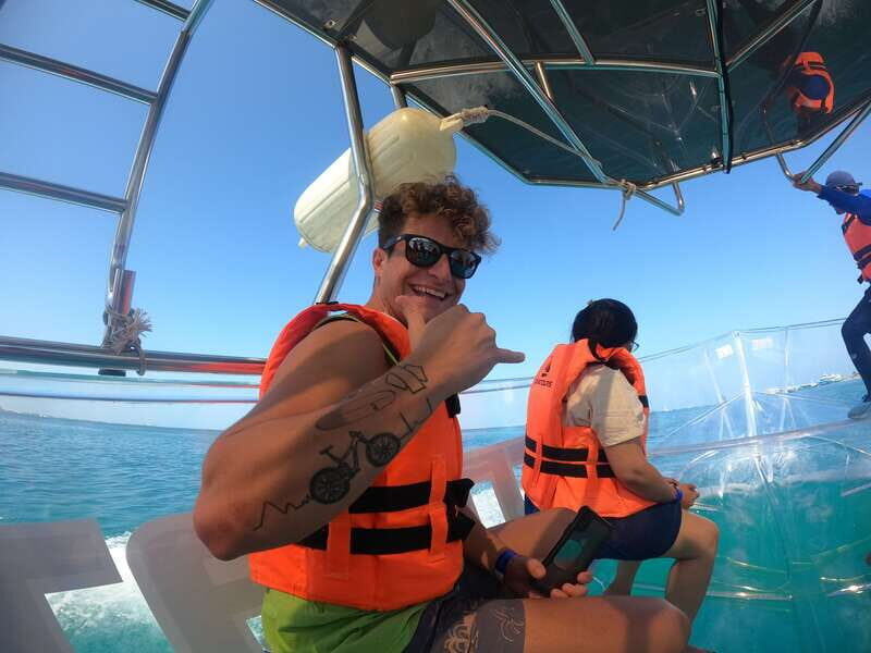 Cancún: Clear Boat Ride with drinks - The Itinerary in Detail: From Lagoon to Reef