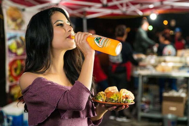 Cancún: Guided Taco and Craft Beers Culinary Adventure - Transportation and Group Sizes