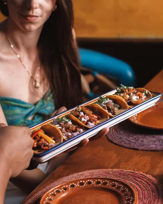 Cancun: Guided Unlimited Taco Lunch & Shopping Experience - The Experience in Detail