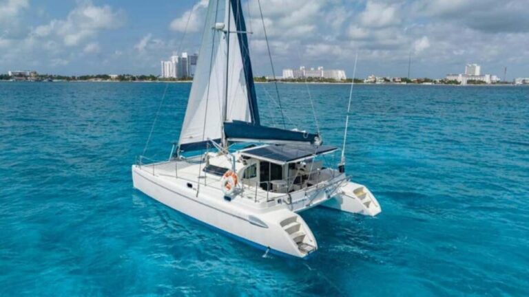 Cancun Private Catamara: Isla Mujeres with Buffet & Open Bar - Why This Tour Might Be Right for You