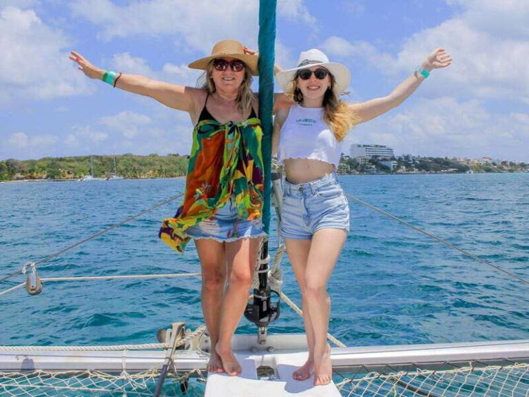 Cancun: Private Catamaran with Open Bar & Snorkeling Option - Why Choose This Tour?
