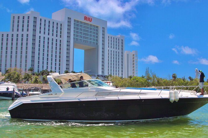 Cancun yachts rental BEATIFUL YACHT 46FT, 15 PAX MAX 25P6 - The Value Proposition