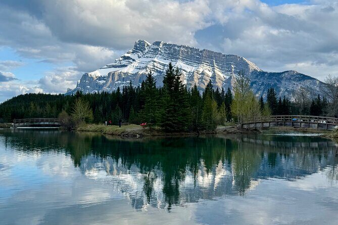 Canmore Banff to Lake Louise & Moraine Lake Half Day - Frequently Asked Questions
