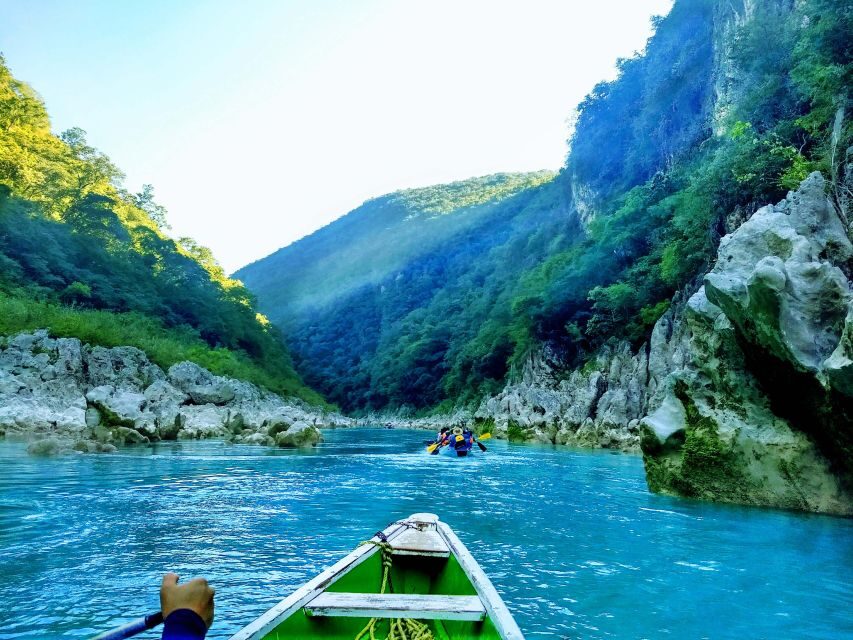 Canoe ride to Tamul waterfall from San Luis Potosí
