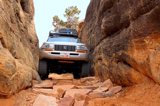 Canyonlands National Park Needles District by 4x4 - Exploring Elephant Hill and Challenging Trails