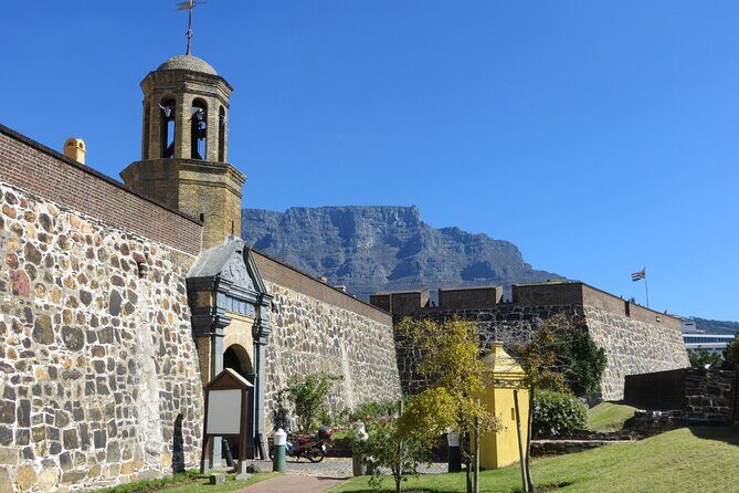 Cape Town Half Day Walking City Tour and African Food Experience - The Cultural and Political Context