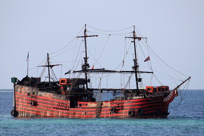Capitan Hook, Pirates Show and Ship Dinner at Cancun - Who Would Love This Tour?