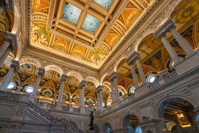 Capitol Hill Tour inside Supreme Court, Library and Capitol - Price and Value Analysis