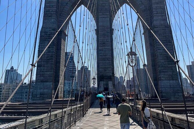 Capture NYC Personalized Photo Tours with a Local Expert - The Sum Up