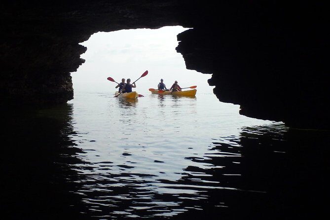 Cave Point Kayak Tour