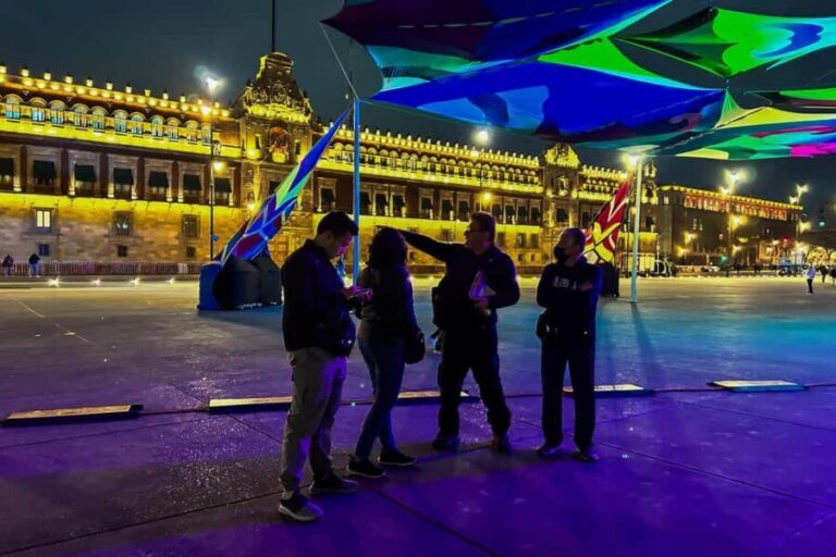CDMX: Night Walking Tour of the City, with option to visit the Torre Latinoamericana - The Towering Finale: Torre Latinoamericana
