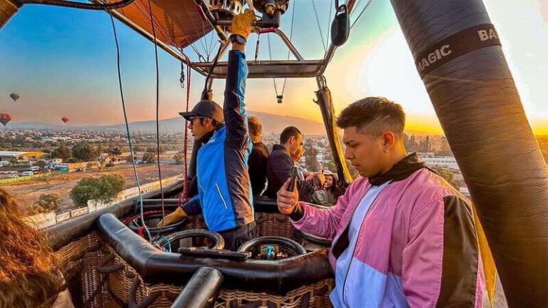 CDMX: Teotihuacan Balloon Flight with Optional Pyramids Tour - Starting the Day: Flights and Early Mornings