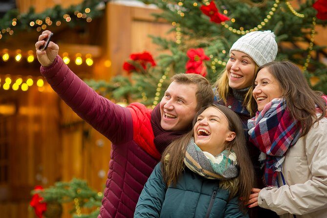 Celebrate with a Holiday Scavenger Hunt in Birmingham with Holly Jolly Hunt - Key Points