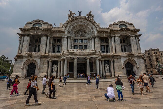 Central Mexico City Private Walking Tour - The Experience: What Travelers Can Expect