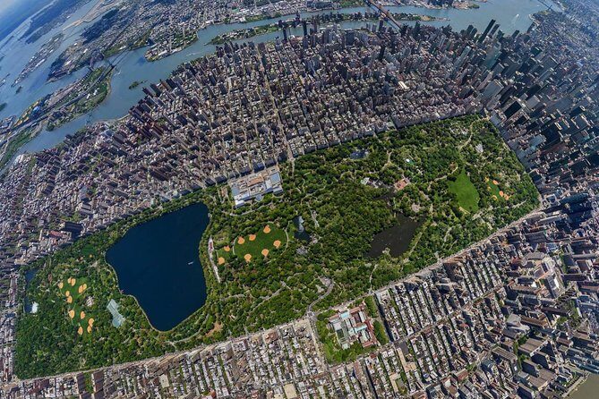 Central Park Horse Carriage Ride Short Loop (Up to 4 Adults)) - The Guides and Atmosphere