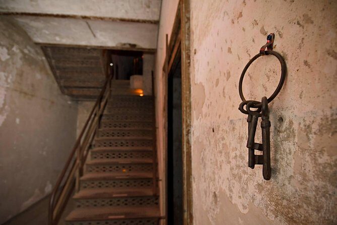 Charleston Haunted Jail Night-Time Walking Tour with Admission to Old City Jail - A Detailed Look at the Haunted Jail Tour