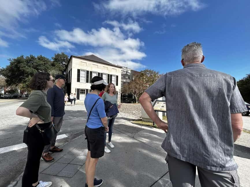 Charleston History: Battery, Rainbow Row, St. Michael Church - FAQ