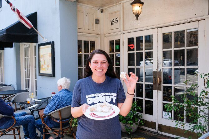 Charleston International Sweet Treats & Historic City Market Tour - Guides and Group Atmosphere