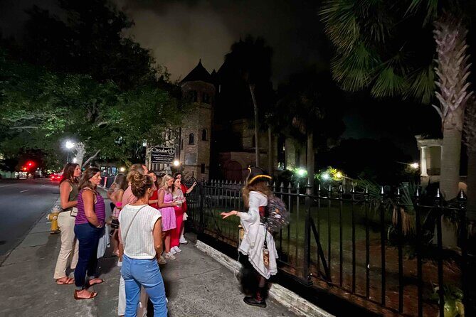 Charleston Nightmares and Nightcaps Ghost Walking Tour - The Guides: What Makes Them Stand Out