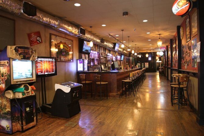 Charlotte Bar Hunt: Uptown Charlotte Showdown - Itinerary and Experience Breakdown