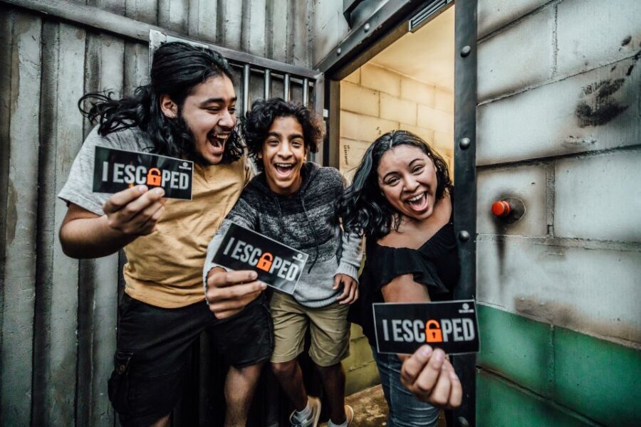 Chicago: 1-Hour Escape Room Adventure - The Guide and the Group Dynamic
