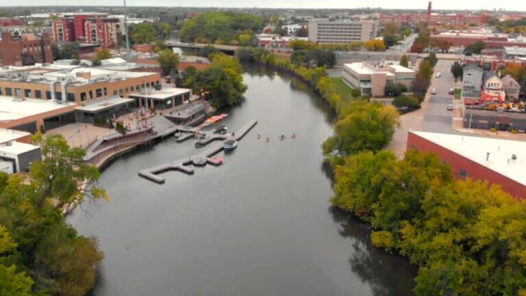 Chicago: 2-Hour Kayak Rental from Bridgeport - Authentic Insights from Reviews