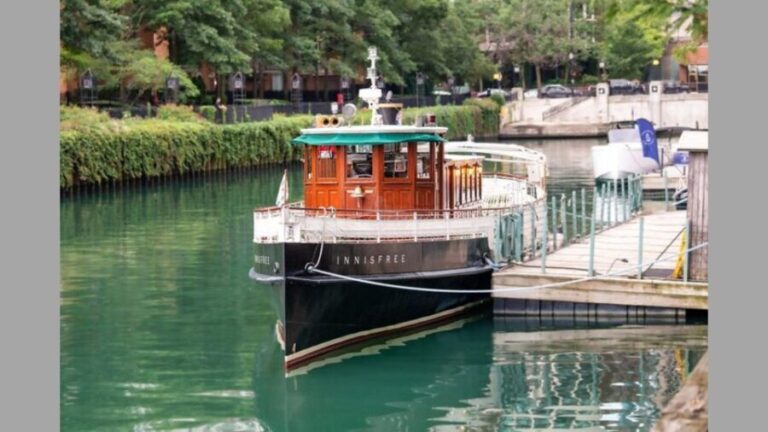 Chicago: Architecture Boat Tour with Drinks - Who Is This Tour Best For?