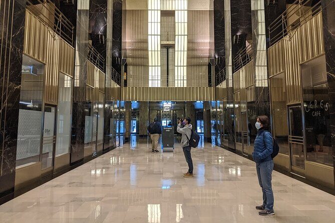 Chicago Architecture Walking Tour: Incredible Art Deco Interiors - Authentic Experiences and Authenticity