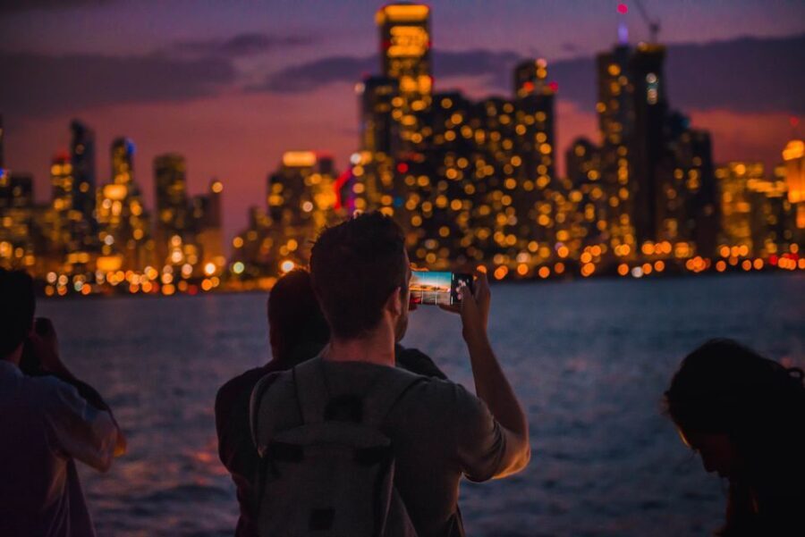Chicago by Night River and Lake Cruise - FAQ