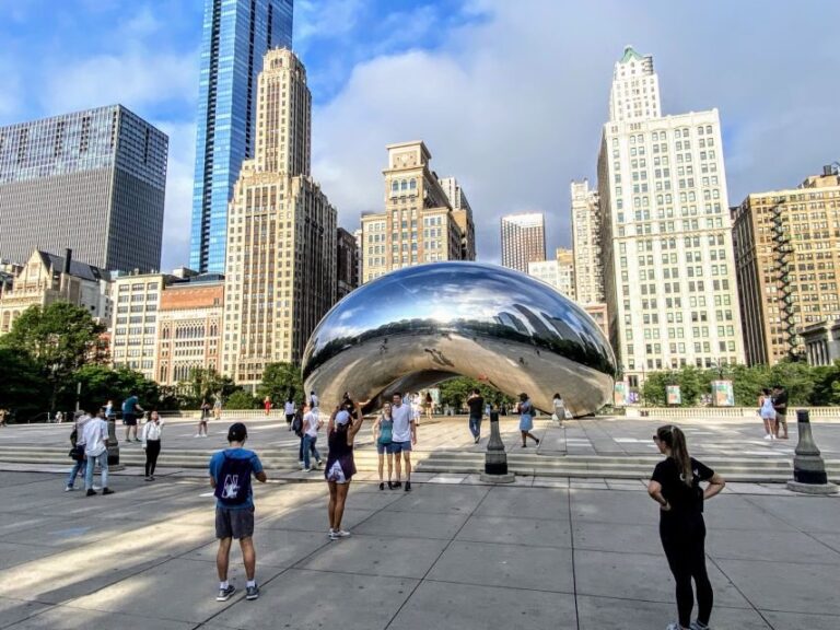 Chicago: Downtown Highlights Running Tour - Who Will Appreciate This Tour?