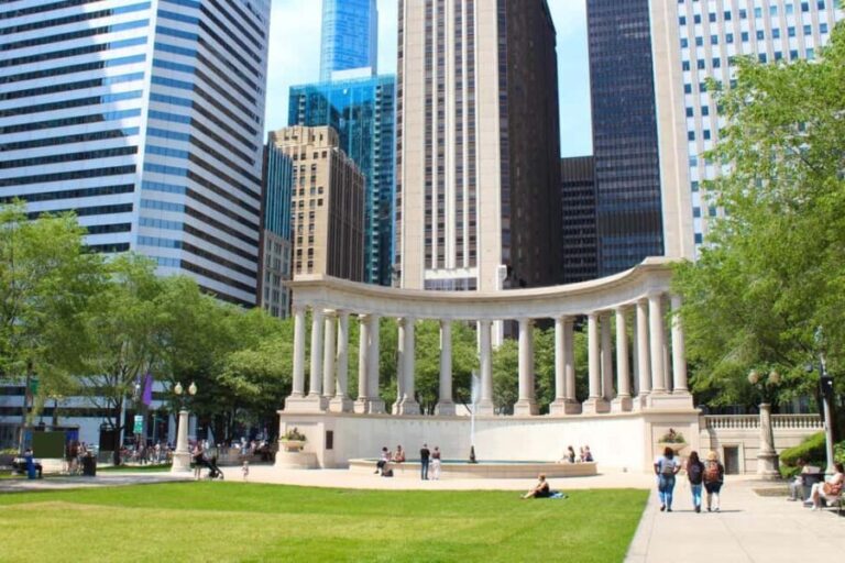 Chicago Downtown Walking Tour & Lake Michigan Cruise Tickets - Discovering Chicago: The Itinerary and Highlights