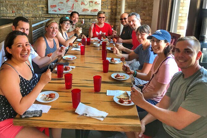 Chicago Half-Day Walking Food Tour with Free Bike or Kayak Rental - The Food and Drink Experience