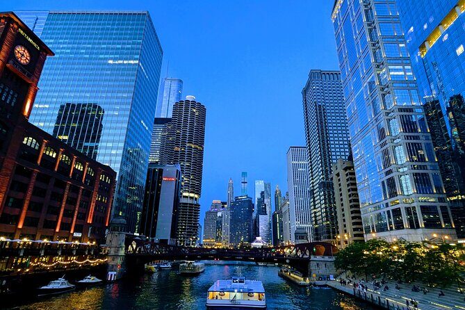 Chicago Magnificent Mile Scavenger Hunt Walking Tour and Game - The Sum Up